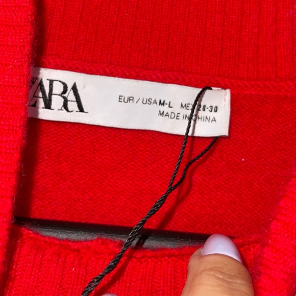 Zara | 100% Cashmere Knotted Red Mock Neck Sweater Size: M/L - Picture 6 of 7